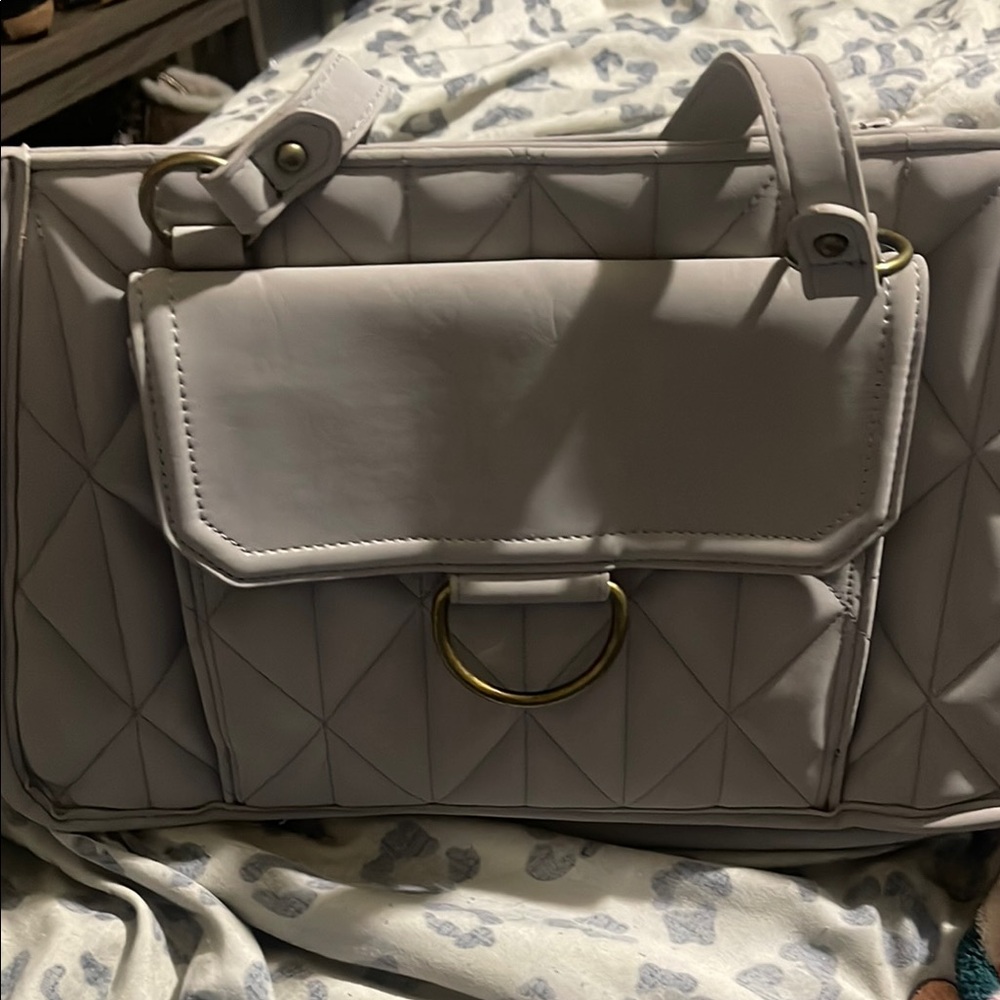 Maurices Quilted Shoulder Bag in Light Gray